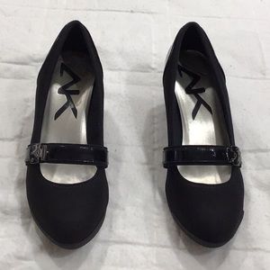 Anne Klein Pump style Shoe